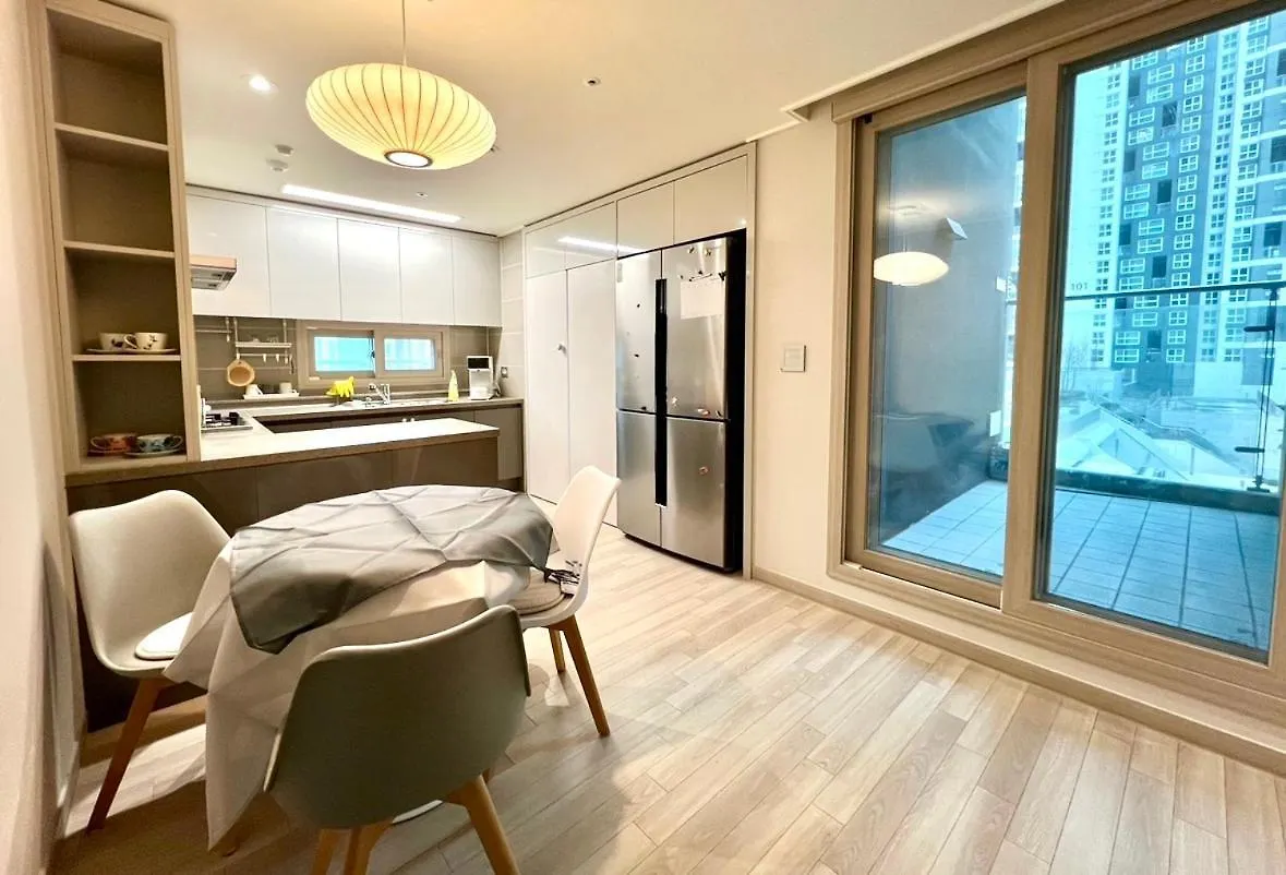 Maison De Lune Incheon Apartment
